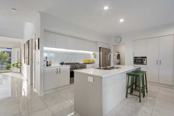 27 Brigginshaw Way Ripley